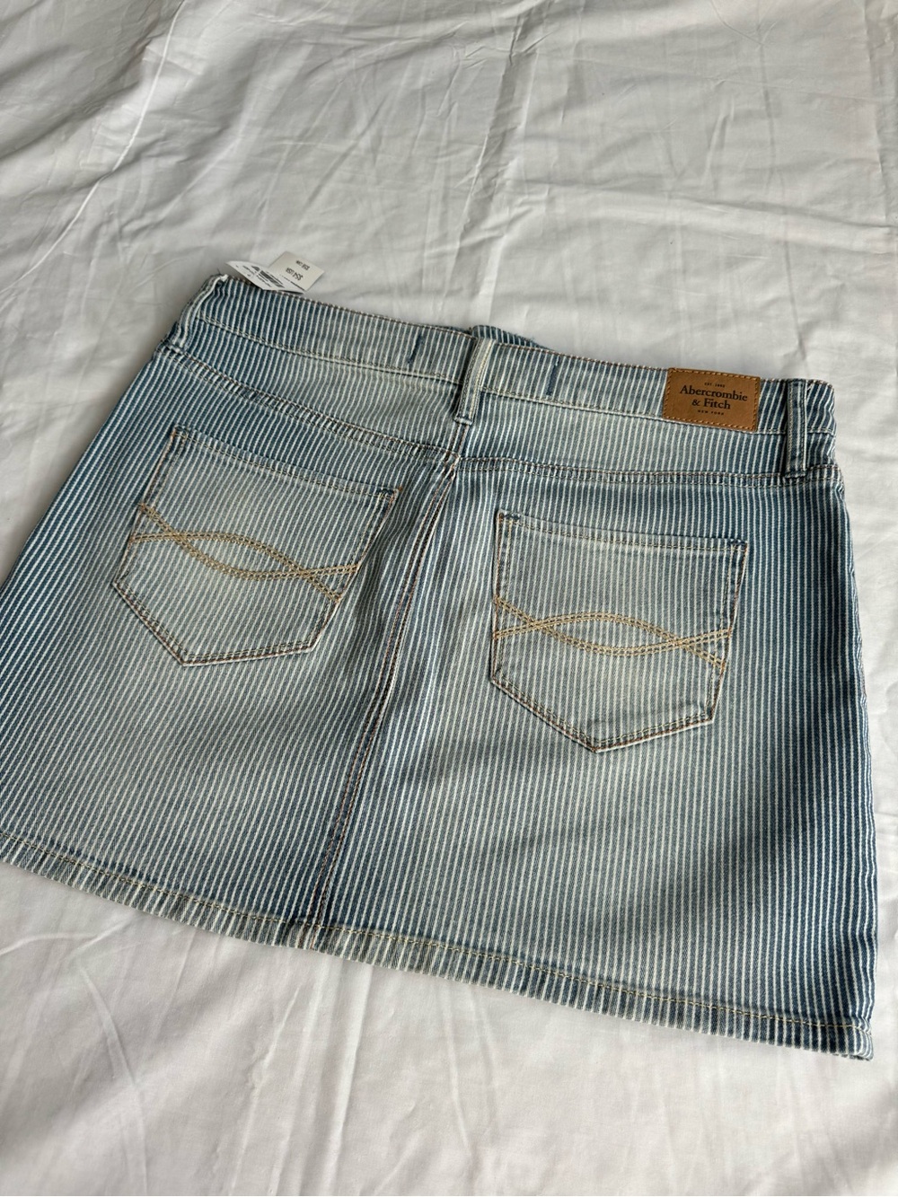NWT Abercrombie & Fitch Striped Denim Mini Skirt Blue White Stretch Jean Skirt